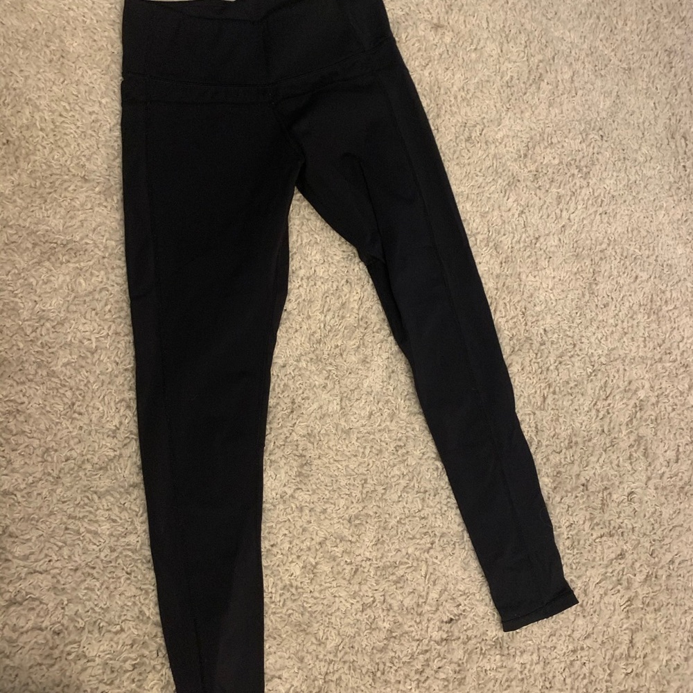 Lulu lemon black cropped leggings